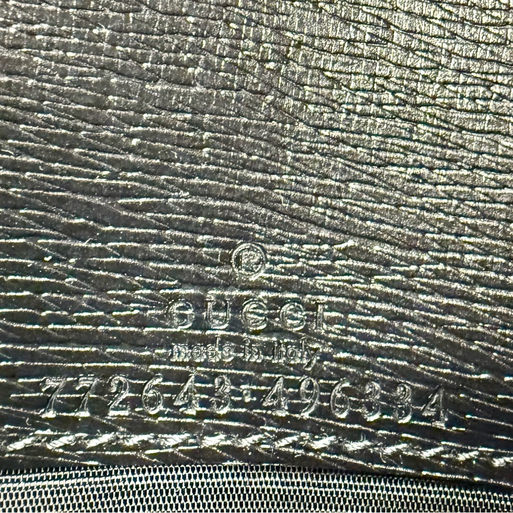 Chain Wallet with Gucci Script with dust cover and box. Like new! Current style! - Picture 9 of 10